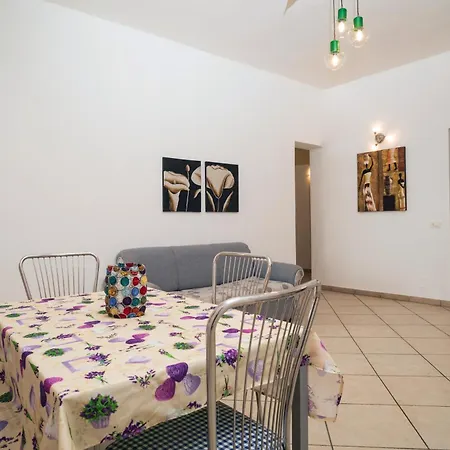 Casa Cairoli *